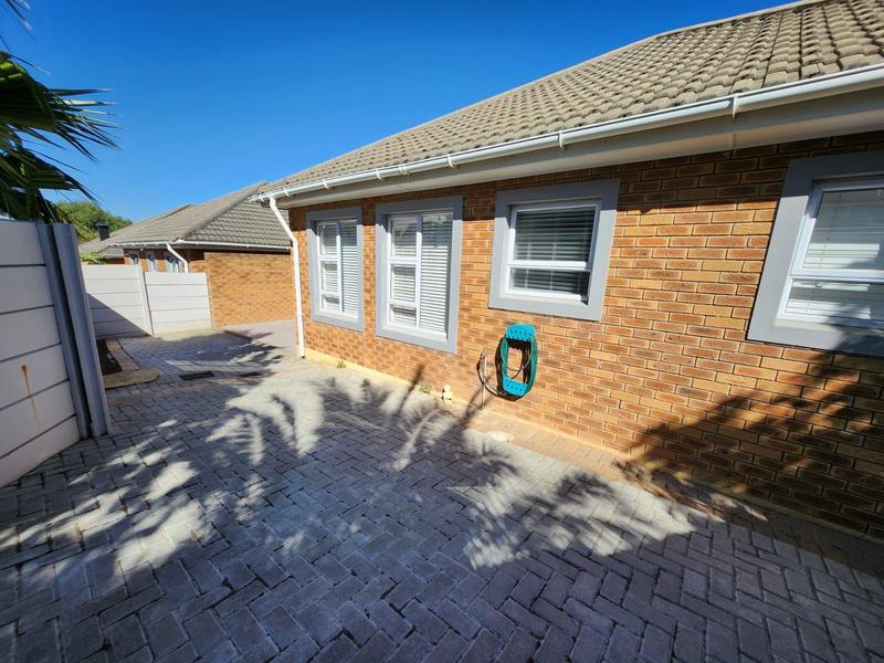 To Let 3 Bedroom Property for Rent in D